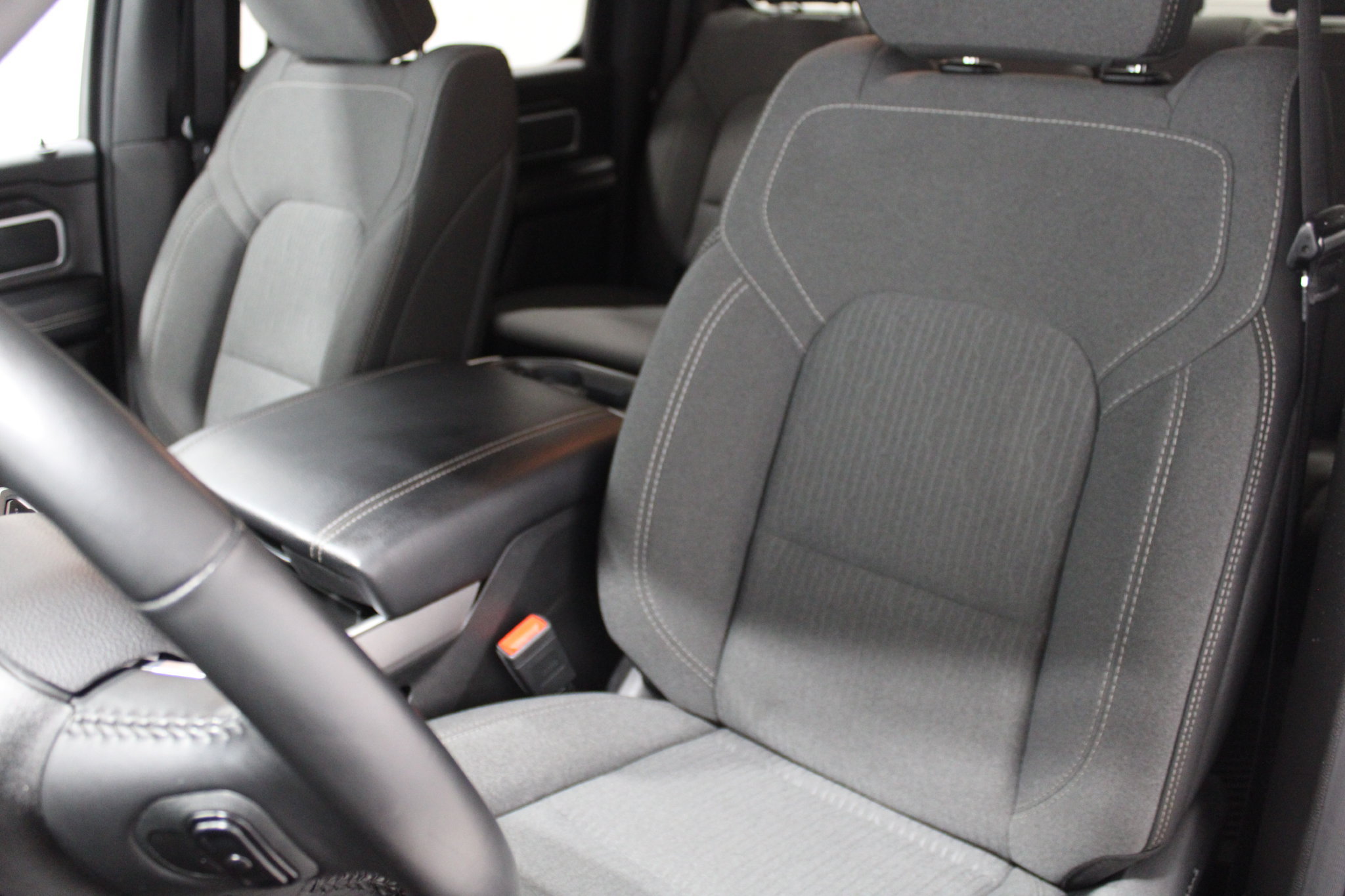 Used 2023 RAM 1500 Big Horn AWD/4WD image 13