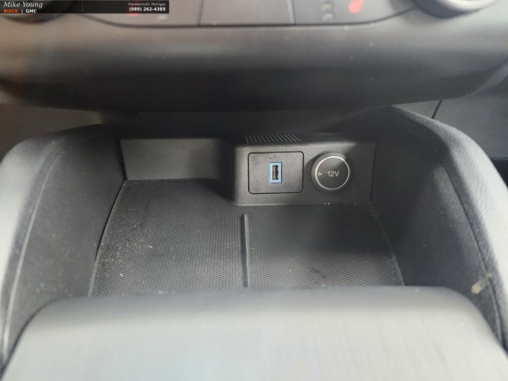 Used 2020 Ford Escape SE Sport image 38