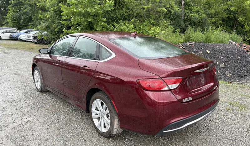 Used 2016 Chrysler 200 Limited Platinum w/ Comfort & Convenience Group FWD image 4