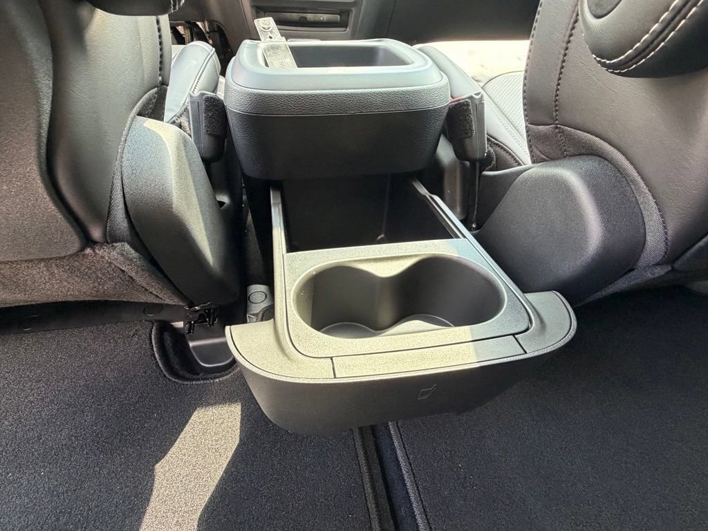 New 2026 Chrysler Pacifica Select w/ S Appearance Package FWD image 30