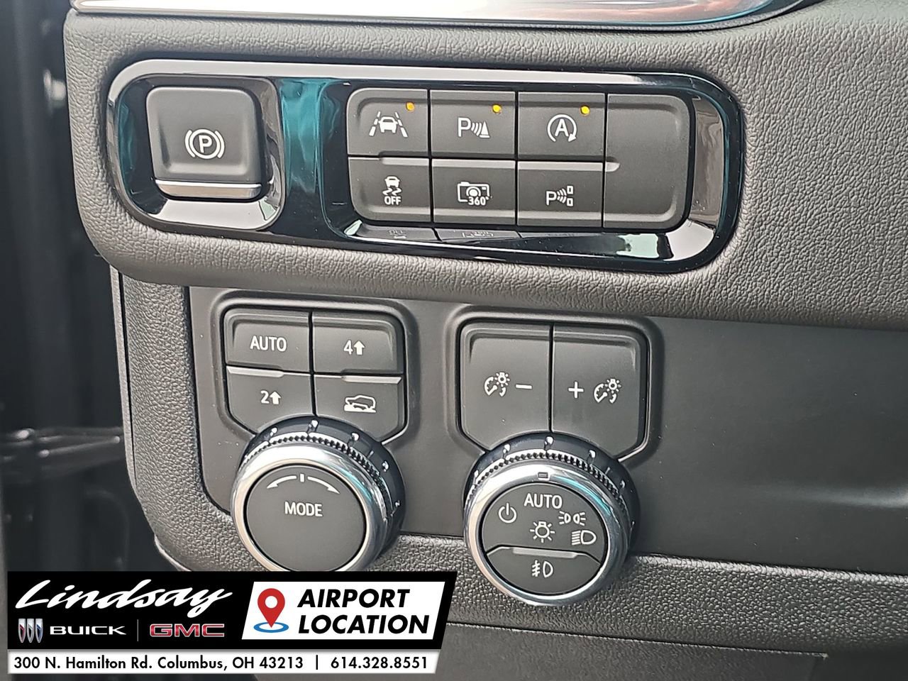 New 2026 GMC Yukon Denali image 18