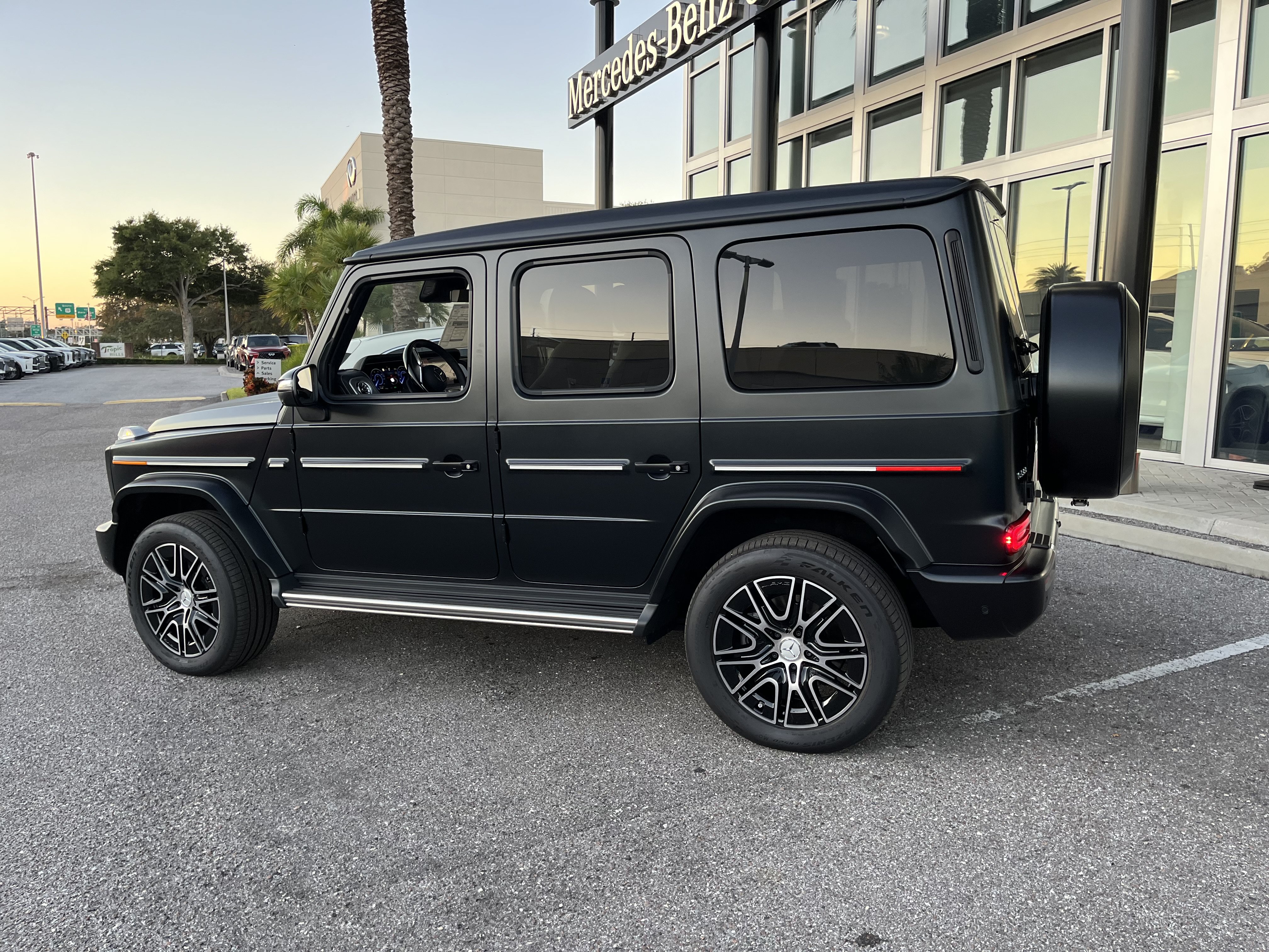 New 2027 Mercedes-Benz G 580 e image 3