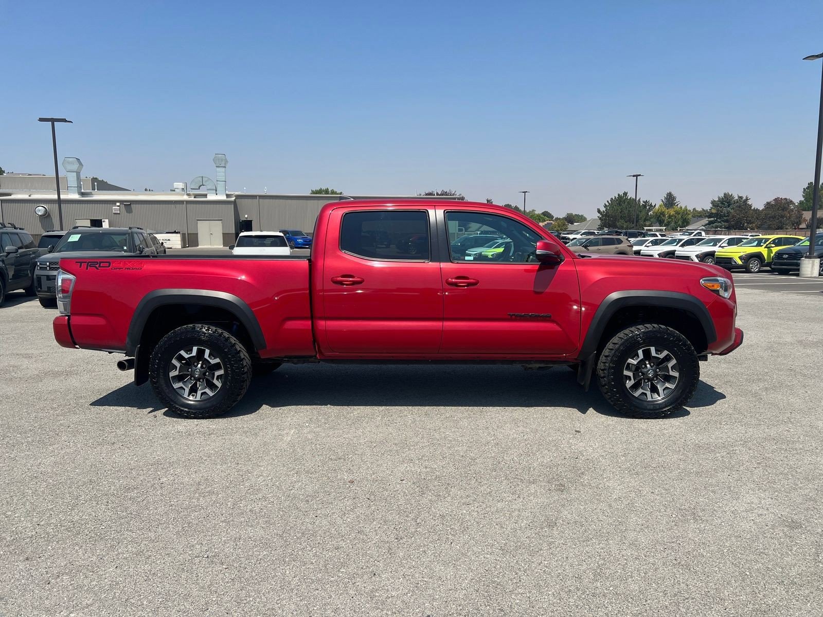 Used 2020 Toyota Tacoma 4x4 Double Cab image 2