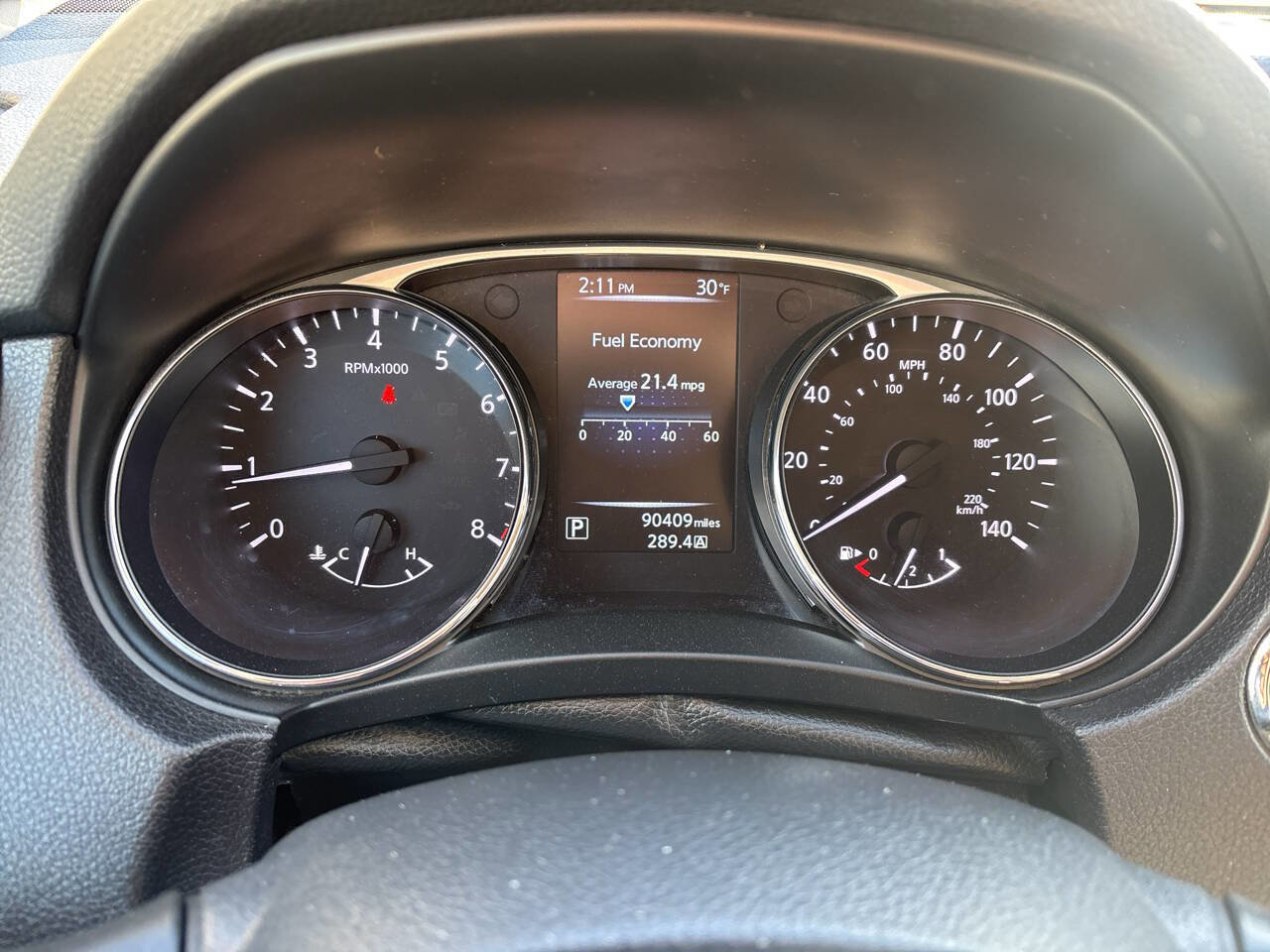 Used 2015 Nissan Rogue SV w/ SV Moonroof Package image 28