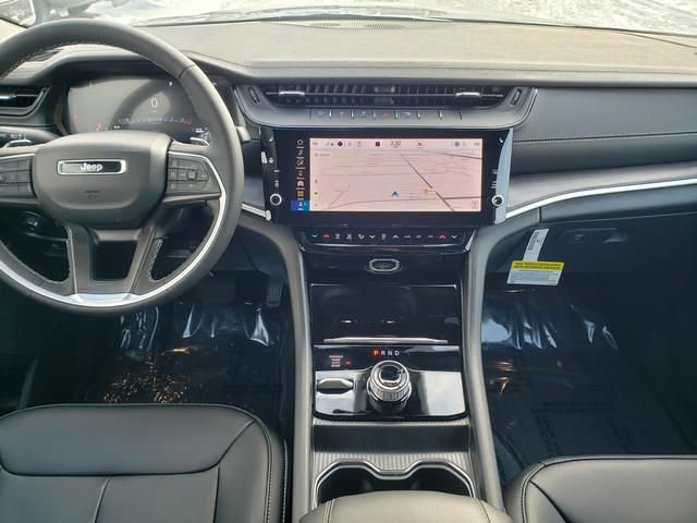 New 2026 Jeep Grand Cherokee Limited AWD/4WD image 9