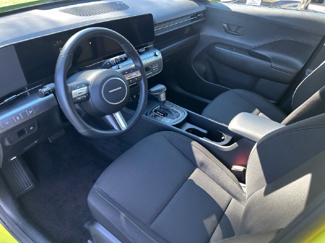 Certified 2025 Hyundai Kona SEL AWD/4WD image 14