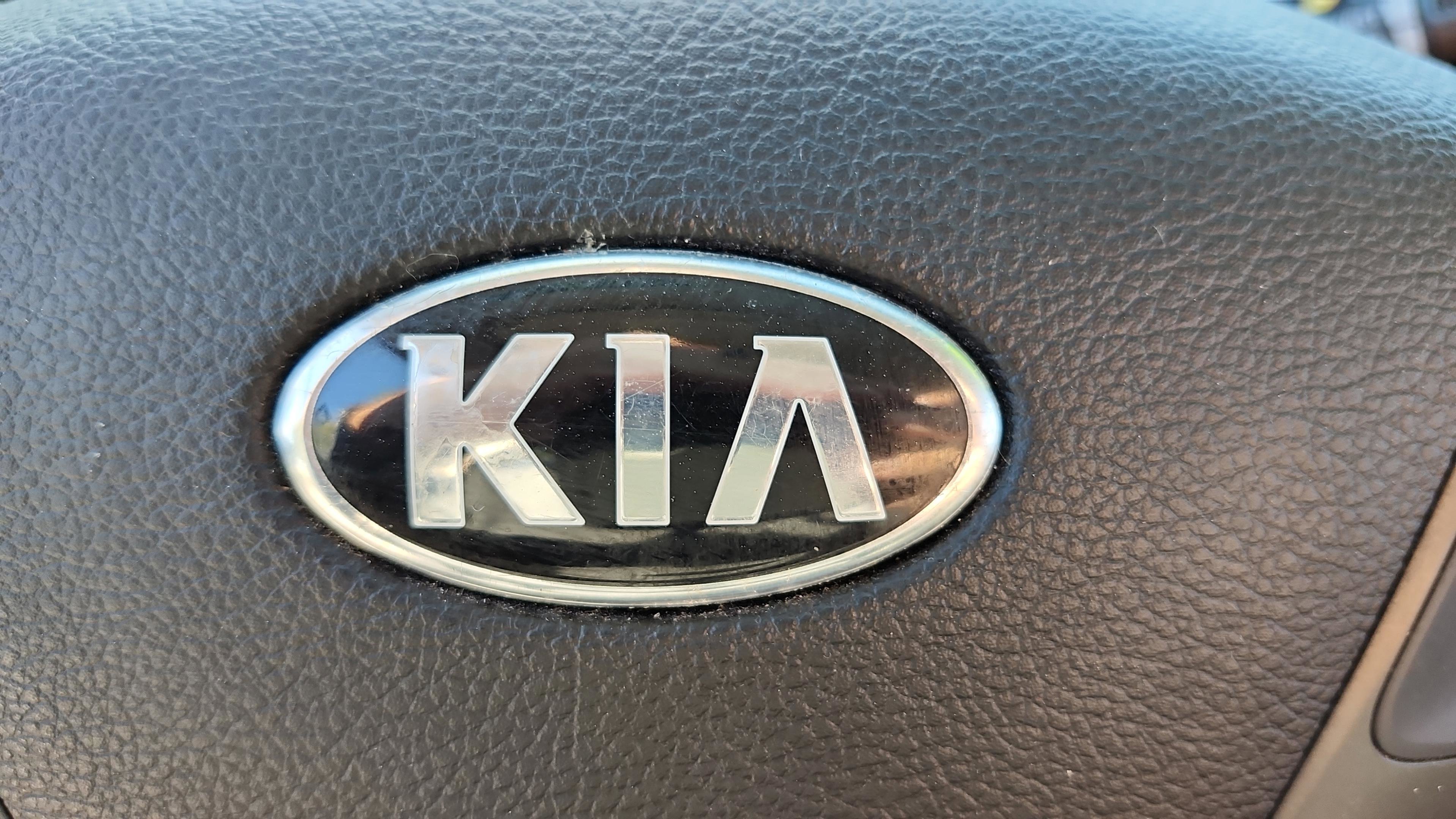 Used 2017 Kia Forte LX image 29