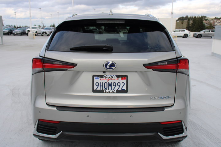 Used 2019 Lexus NX 300h AWD image 4