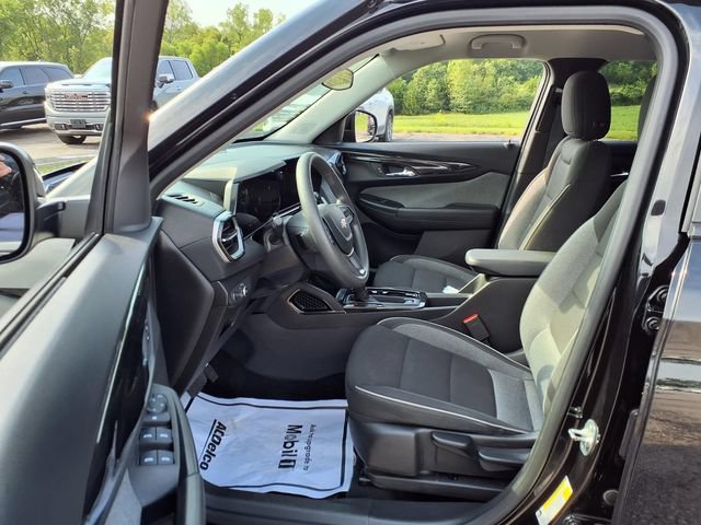 Used 2025 Chevrolet TrailBlazer LT AWD/4WD image 37