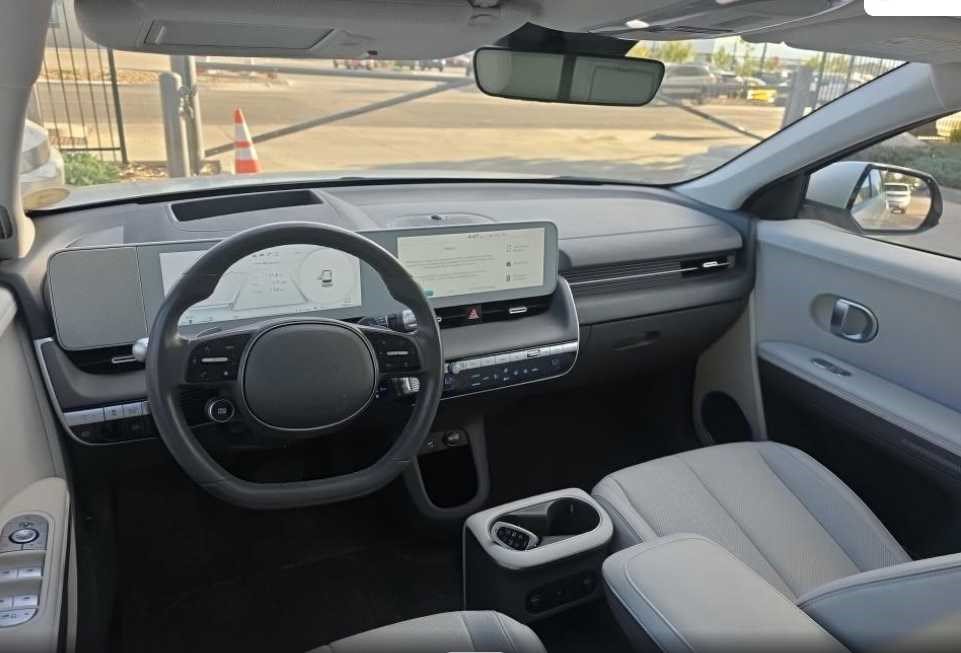 Certified 2023 Hyundai Ioniq 5 Limited AWD/4WD image 10
