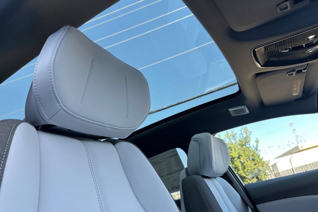 New 2027 Cadillac Optiq Luxury RWD image 18