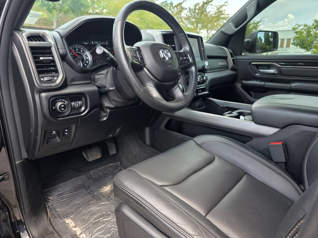 Used 2019 RAM 1500 Sport w/ Black Appearance Package AWD/4WD image 11