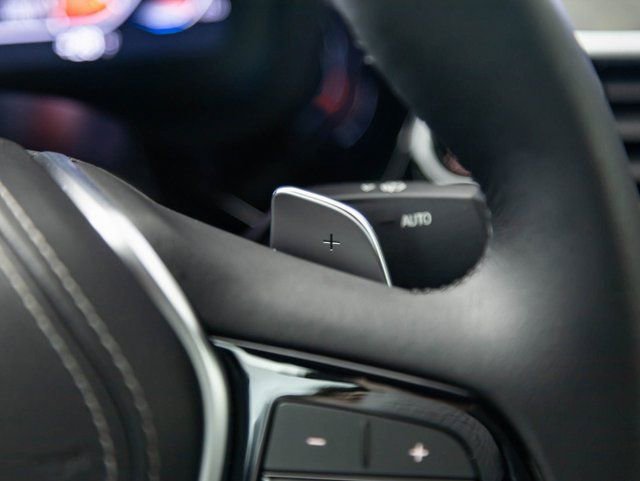 Used 2023 BMW 530i w/ Convenience Package image 18