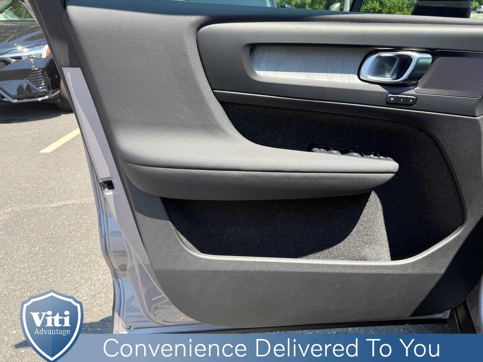 New 2026 Volvo XC40 B5 Core w/ Protection Package Premier AWD/4WD image 11