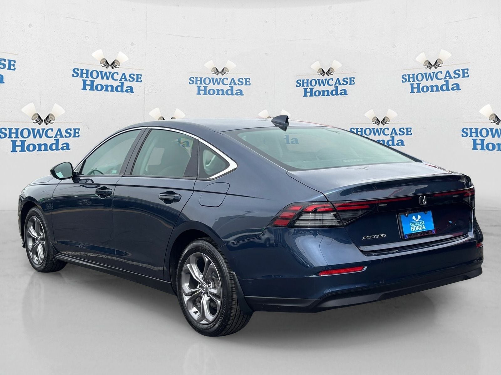 Certified 2024 Honda Accord EX image 5