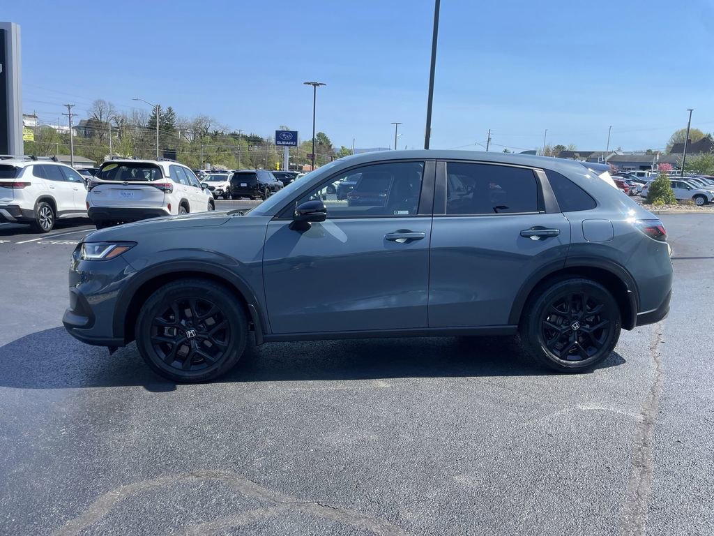Used 2024 Honda HR-V Sport image 3