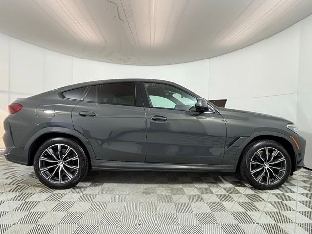 Certified 2023 BMW X6 M50i w/ Executive Package image 8
