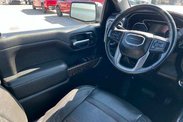 Used 2020 GMC Sierra 1500 Denali w/ Denali Ultimate Package AWD/4WD image 11