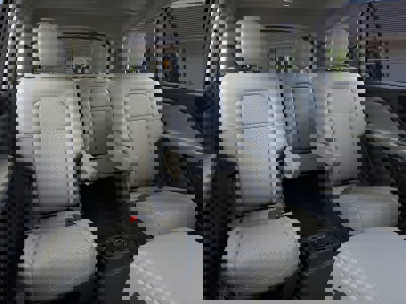 New 2026 Lincoln Aviator AWD image 11