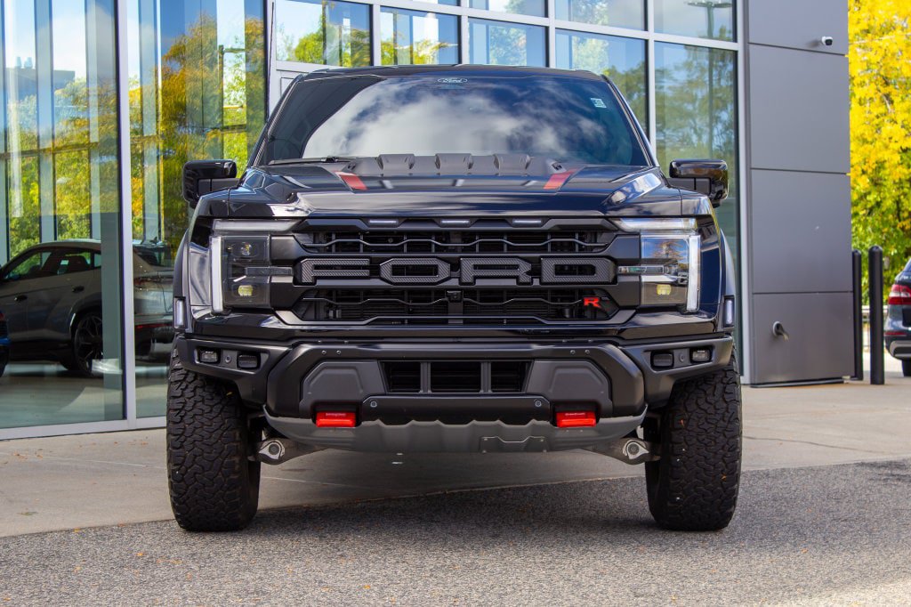 Used 2025 Ford F150 Raptor w/ Equipment Group 803A Raptor R AWD/4WD image 2