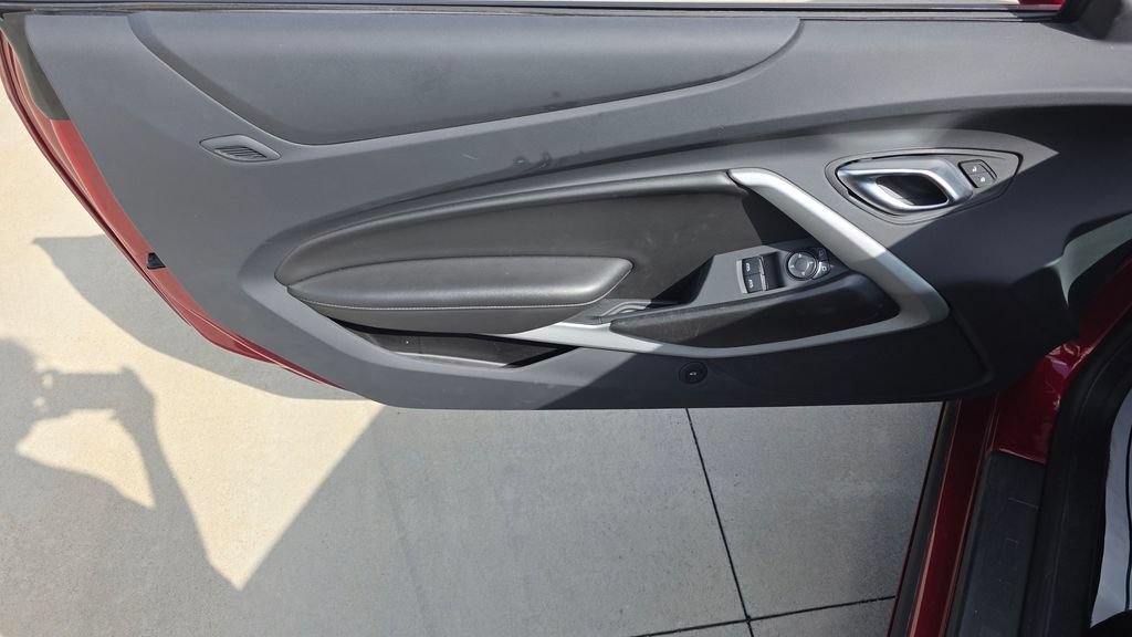 Used 2023 Chevrolet Camaro LT RWD image 18