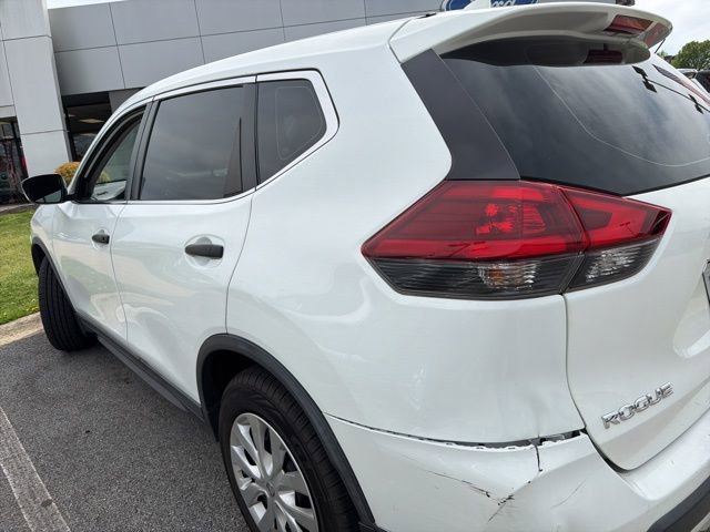 Used 2018 Nissan Rogue S image 27