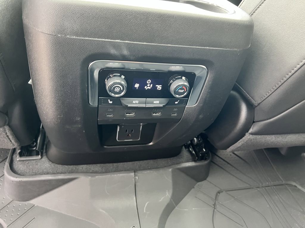 Certified 2026 Chevrolet Tahoe Premier AWD/4WD image 13