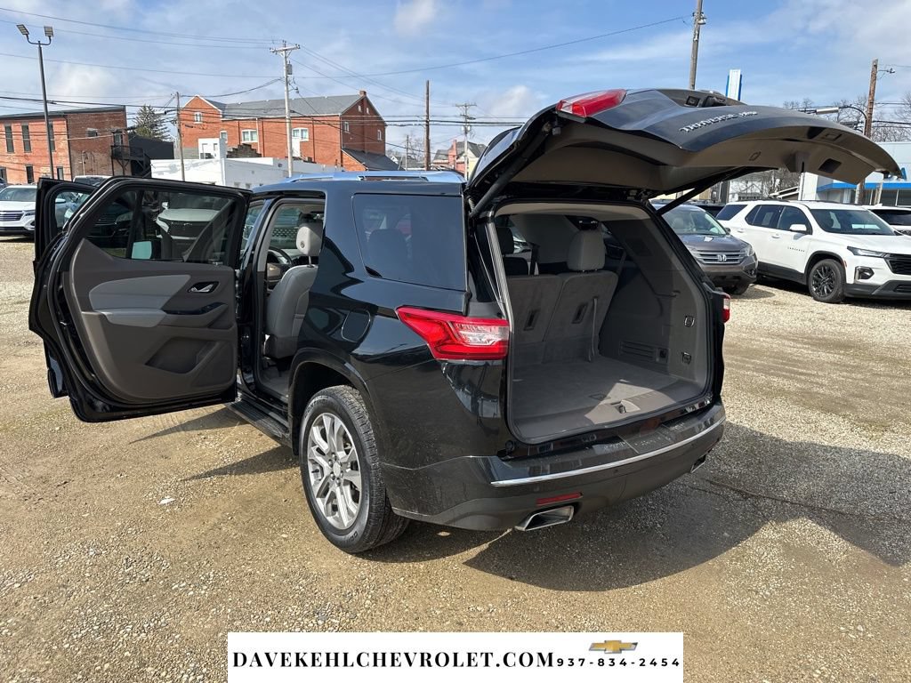 Used 2021 Chevrolet Traverse Premier AWD/4WD image 31