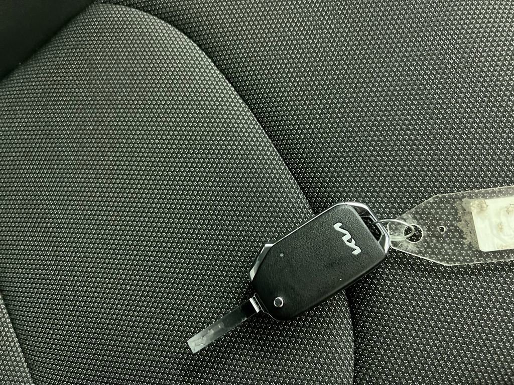 Used 2024 Kia Forte LXS w/ LXS Technology Package FWD image 34