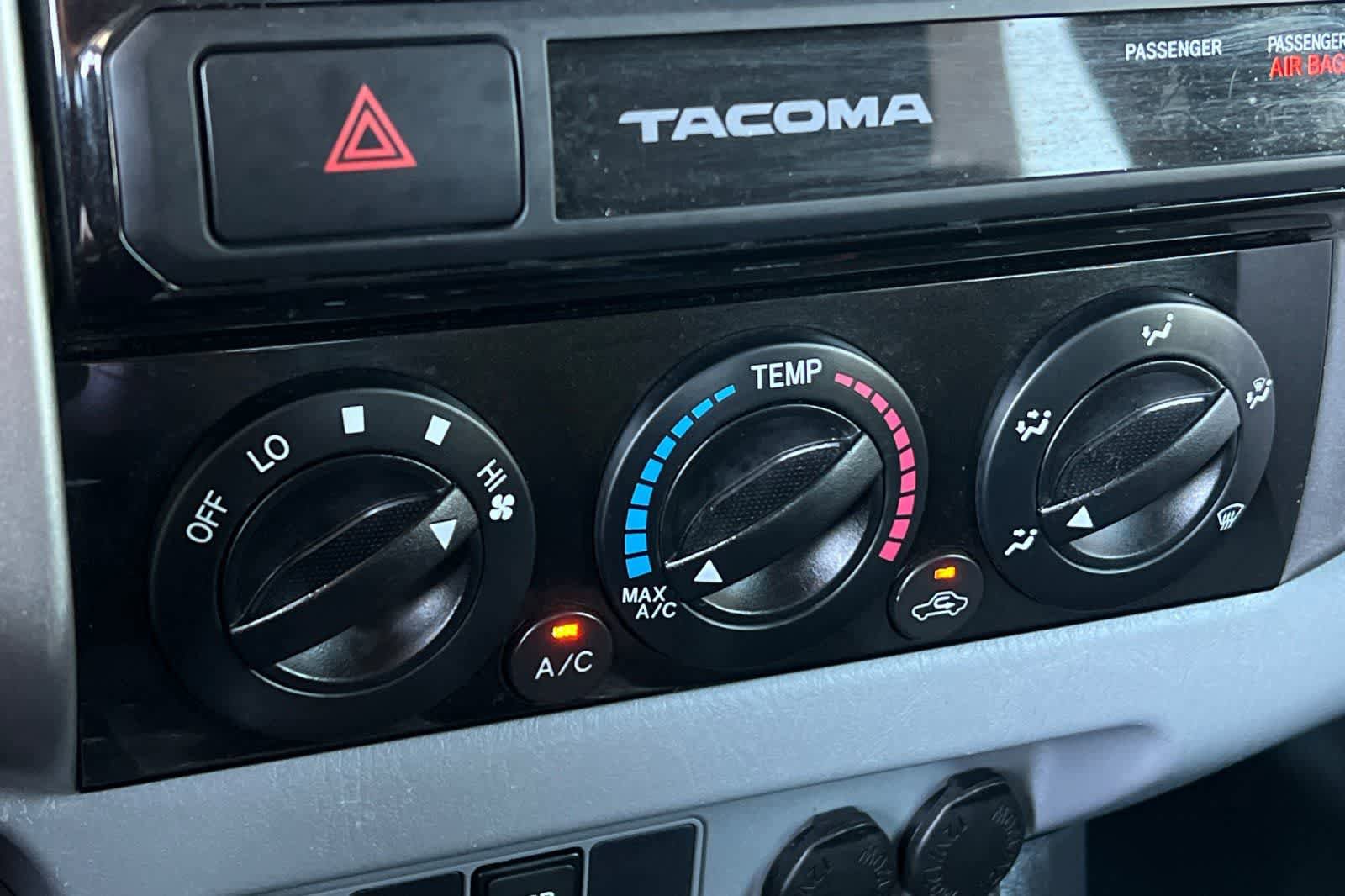 Used 2015 Toyota Tacoma PreRunner RWD image 22