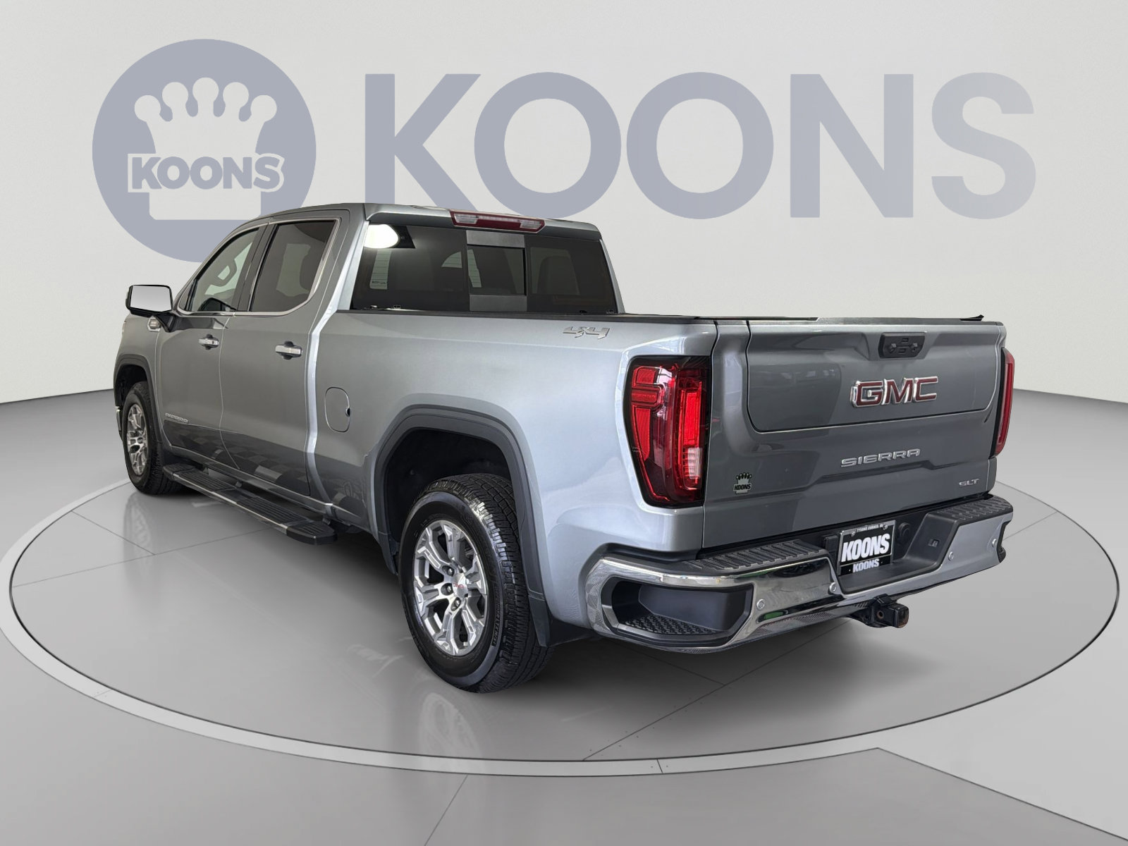 Used 2024 GMC Sierra 1500 SLT w/ SLT Convenience Package AWD/4WD image 4