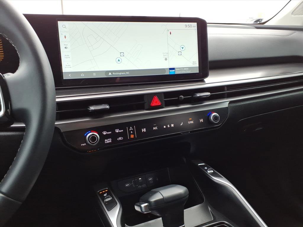 Used 2025 Kia Sorento EX w/ Panoramic Sunroof Package image 7