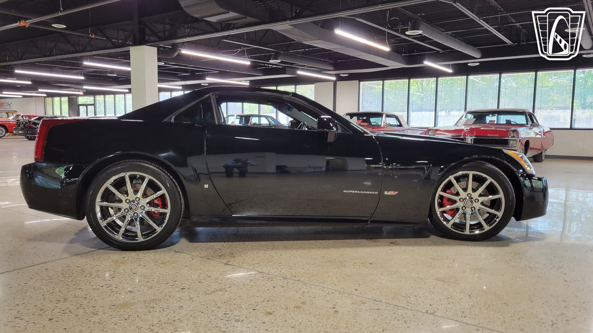 Used 2008 Cadillac XLR V RWD image 20