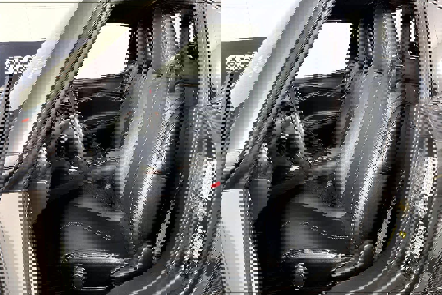 Used 2020 MAZDA MX-5 Miata RF Grand Touring RWD image 8