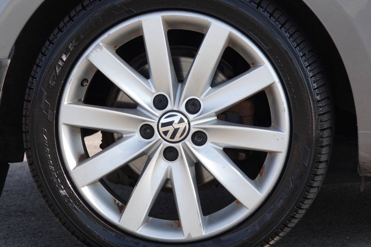 Used 2011 Volkswagen Golf TDI FWD image 49