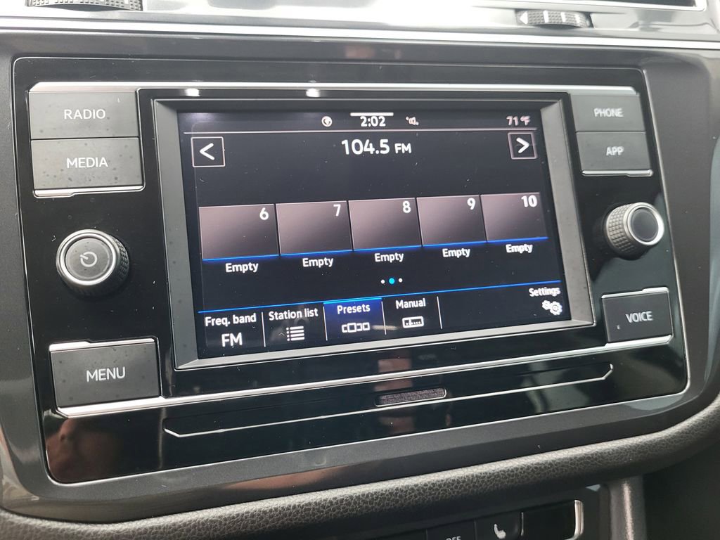 Used 2023 Volkswagen Tiguan S image 27