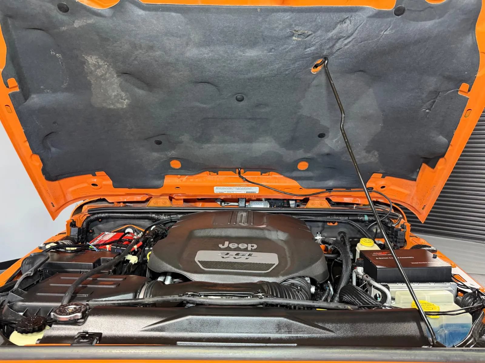 Used 2012 Jeep Wrangler Rubicon w/ PWR Convenience Group AWD/4WD image 8