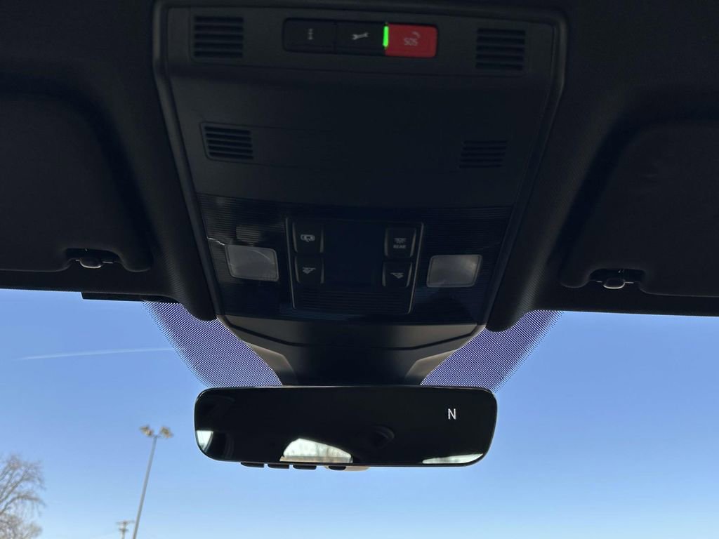 Used 2025 Volkswagen Jetta Sport image 29