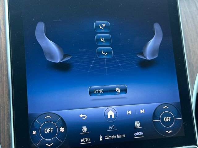 Used 2024 Mercedes-Benz C 300 4MATIC Sedan image 23