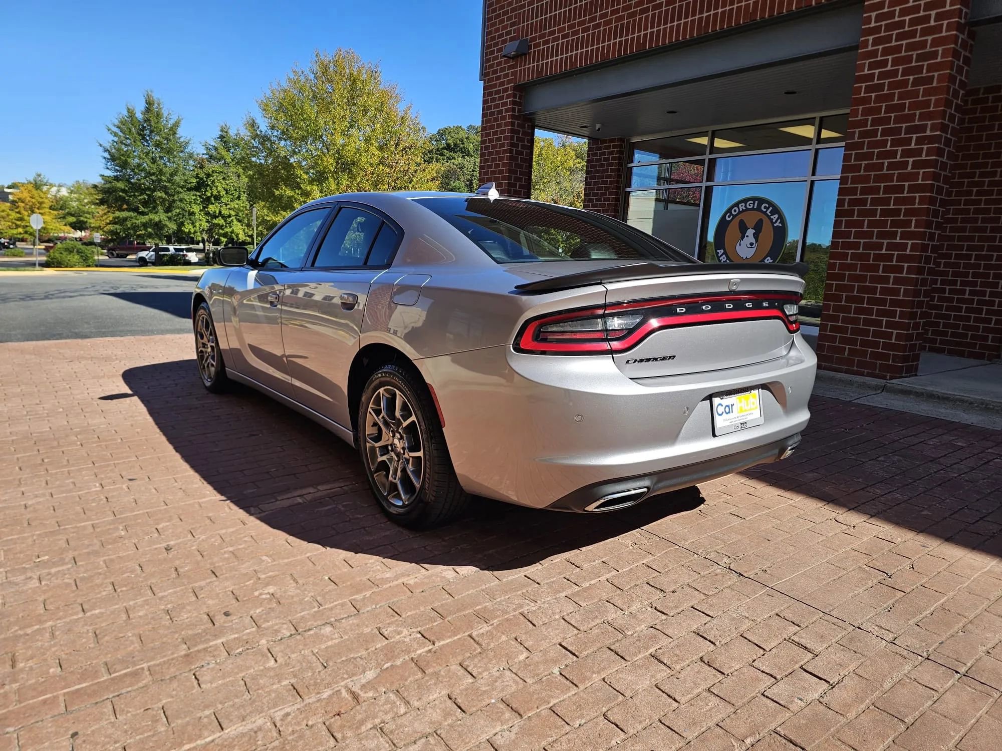 Used 2017 Dodge Charger SXT w/ AWD Plus Group image 4