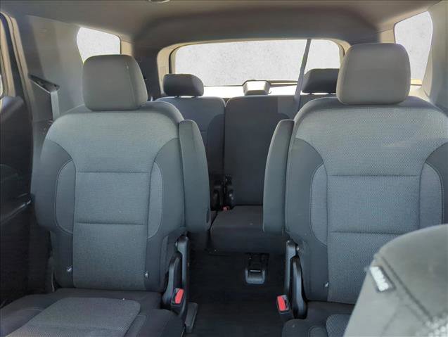 Used 2023 Chevrolet Traverse LT FWD image 21