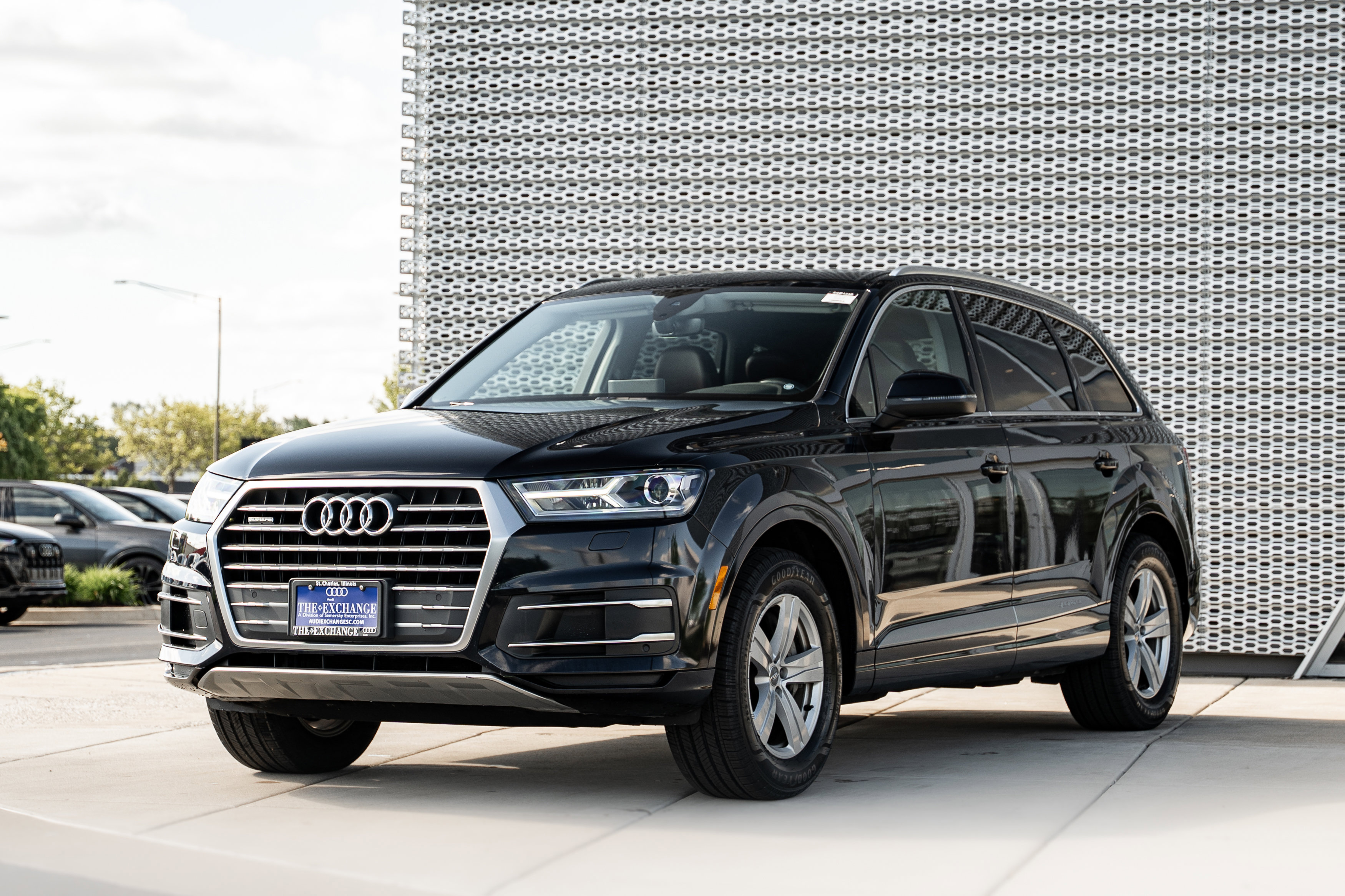 Used 2018 Audi Q7 2.0T Premium AWD/4WD image 7