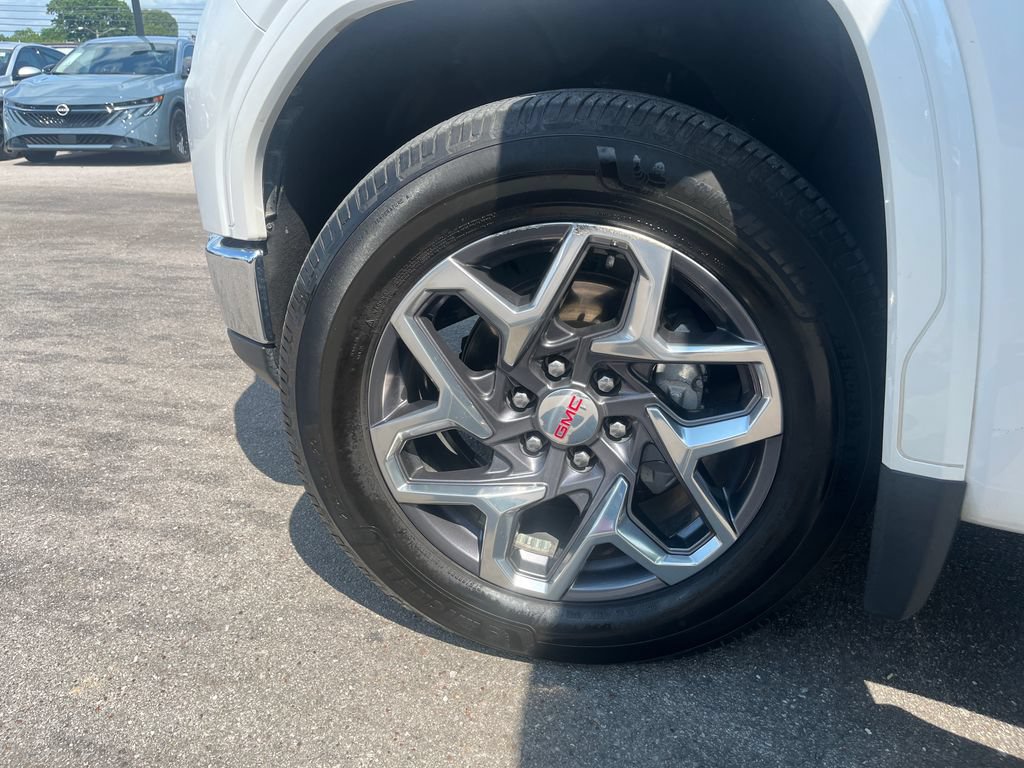 Used 2022 GMC Sierra 1500 SLT AWD/4WD image 28