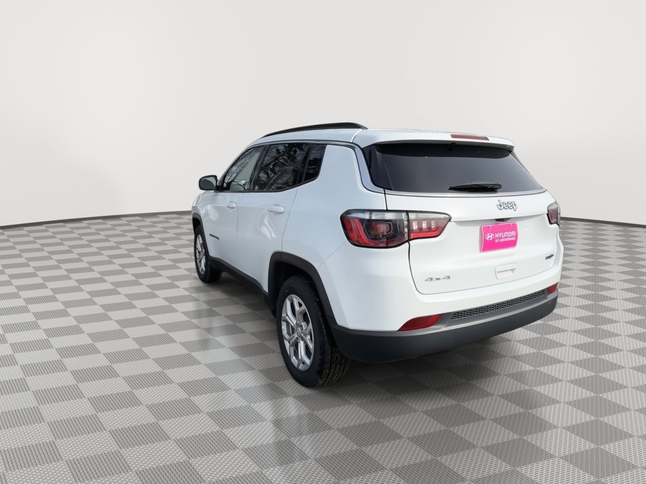 Used 2024 Jeep Compass Latitude AWD/4WD image 6