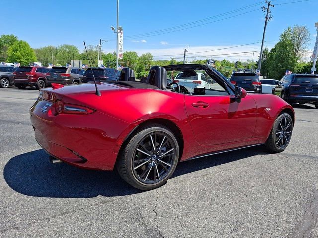 Used 2025 MAZDA MX-5 Miata Grand Touring RWD image 8