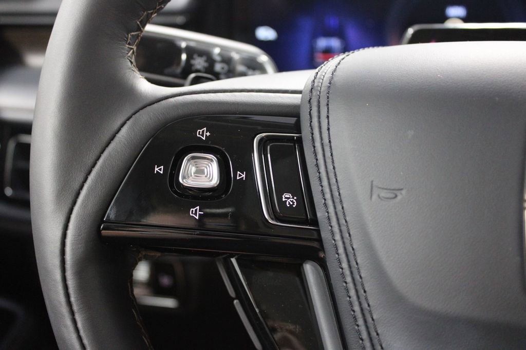 New 2025 Lincoln Aviator Reserve w/ Jet Appearance Package image 38