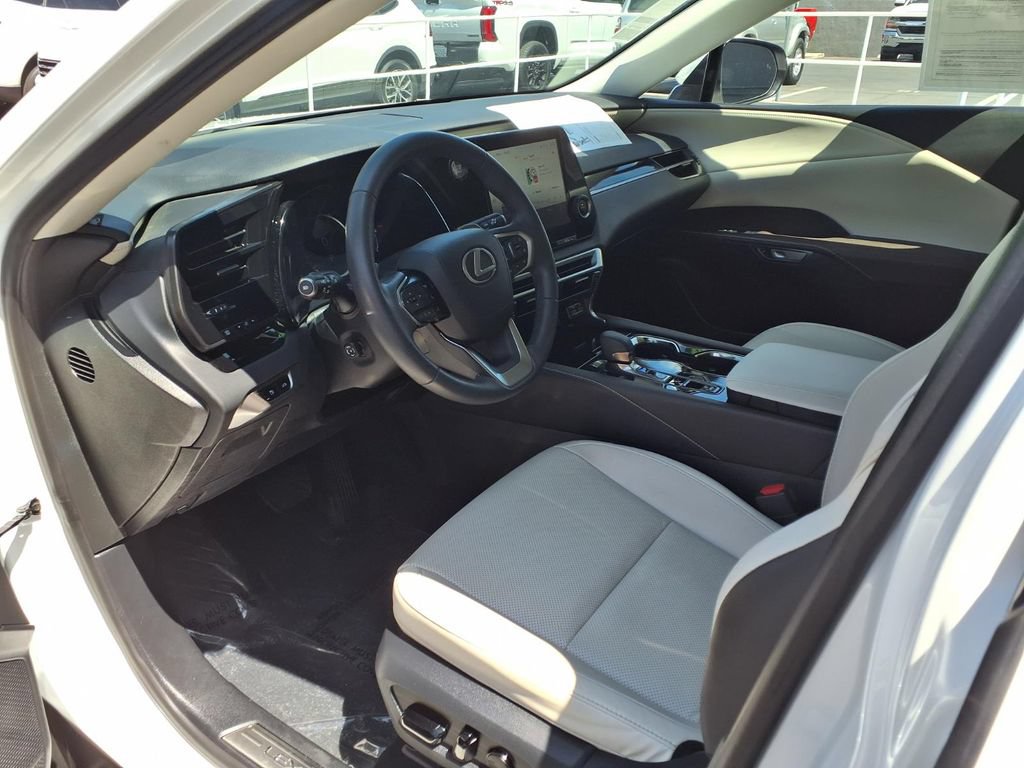 Used 2024 Lexus RX 350 FWD w/ Technology Package image 15