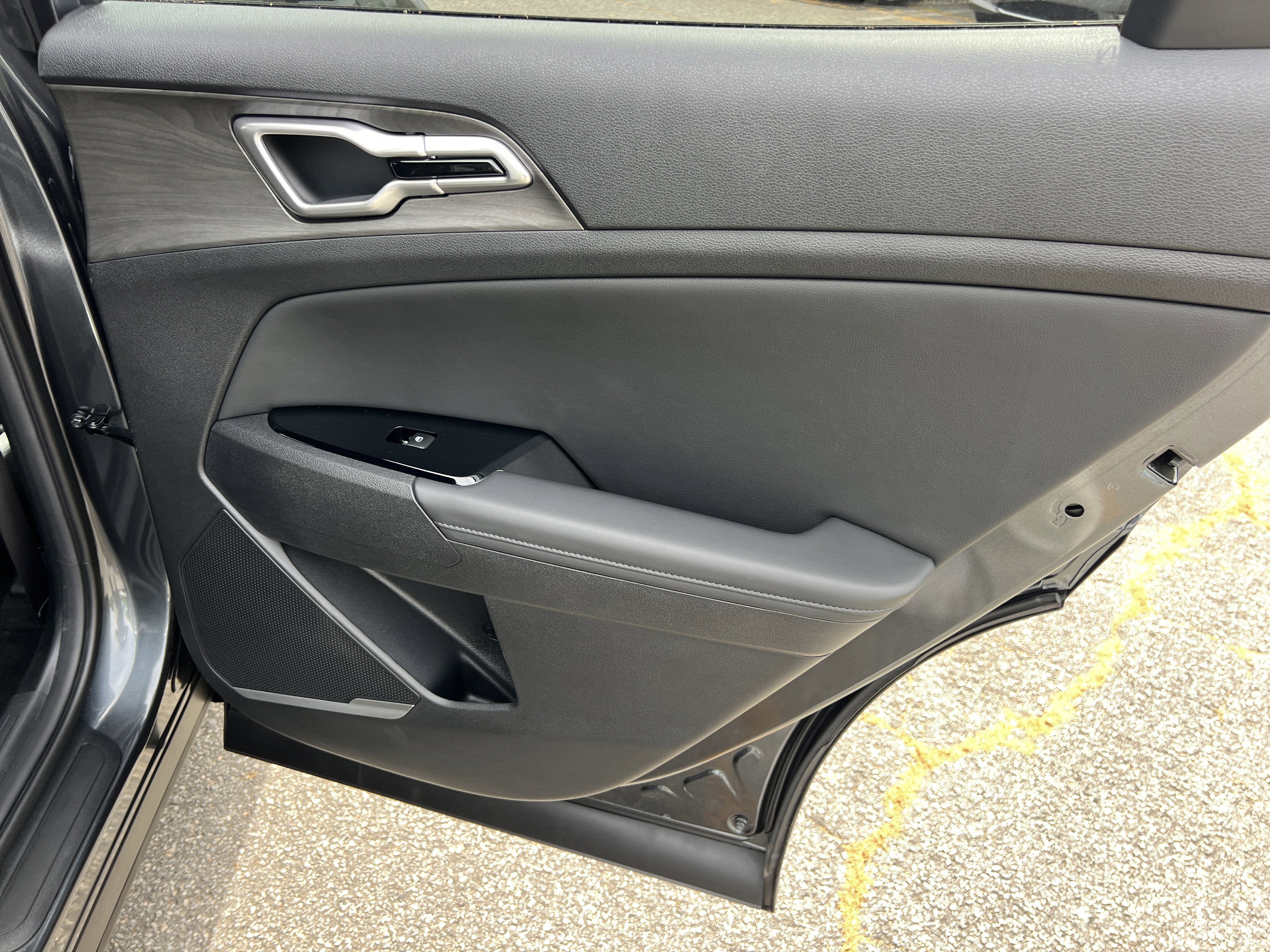 Used 2024 Kia Sportage X-Line w/ X-Line Premium Package image 16