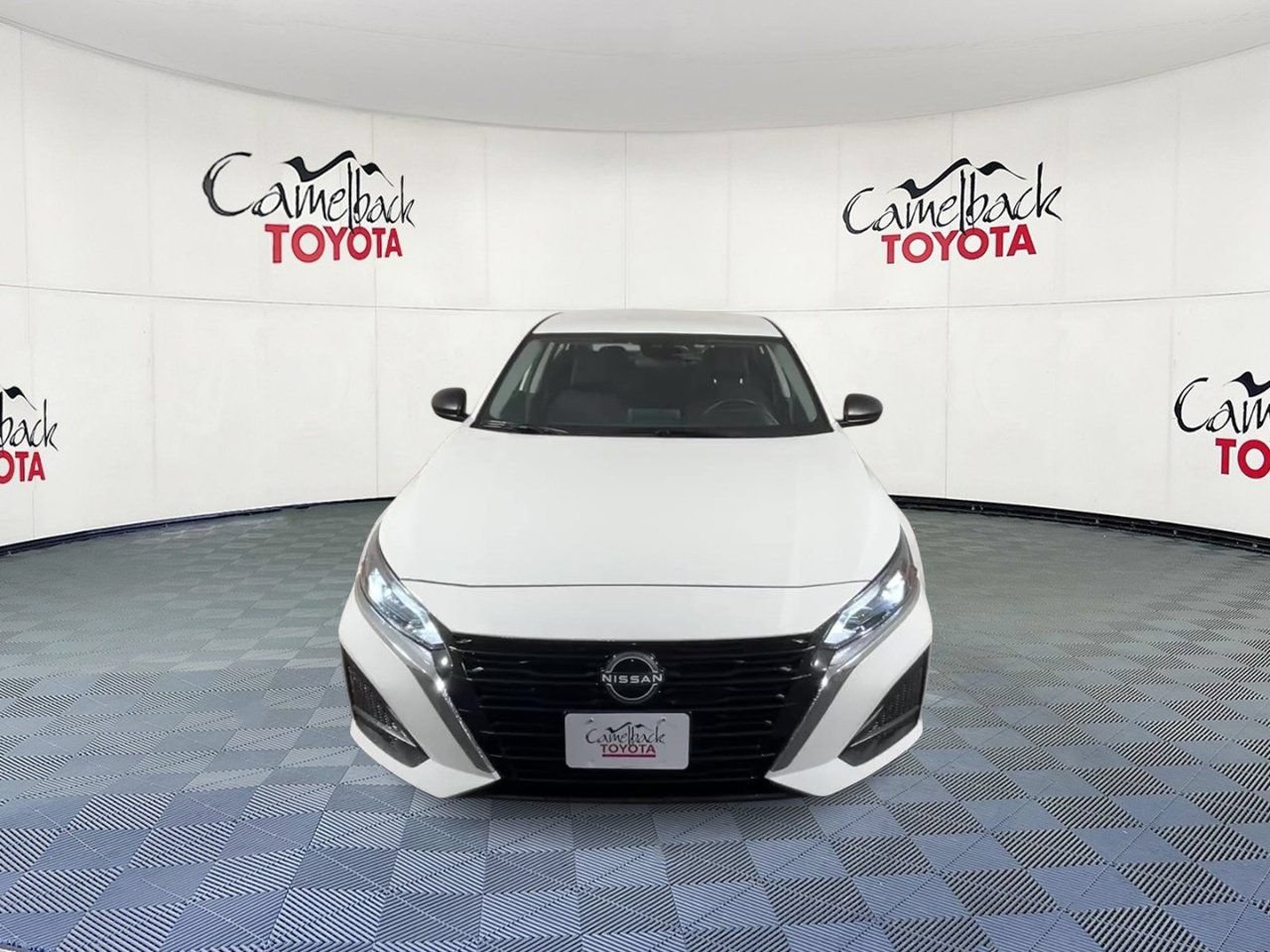 Used 2025 Nissan Altima 2.5 SV FWD image 5