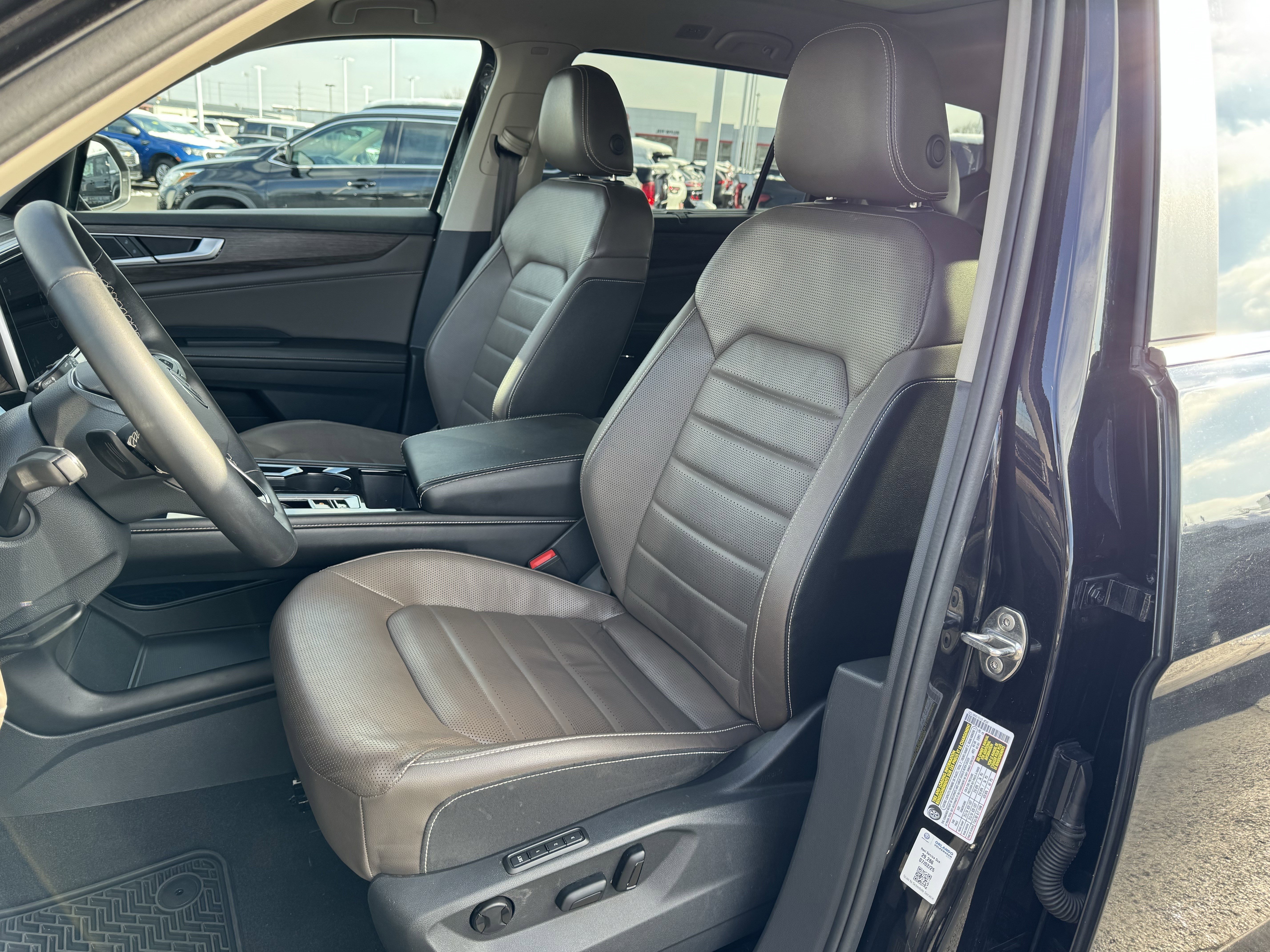 Used 2024 Volkswagen Atlas SEL image 25